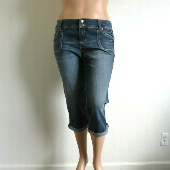 Maurices Jeans Denim Flex Capri Cropped Plus Size 13/14 NWT - Picture 3 of 3